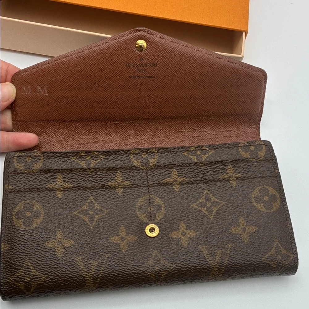 Louis Vuitton Brown Sarah envelope style Monogram Women's Wallet with box